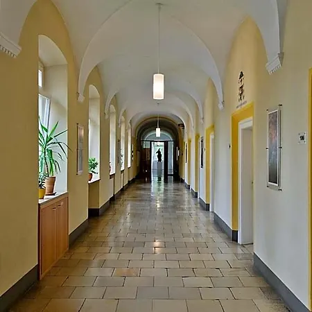 Jugendhaus St. Kilian ميلتينبرغ